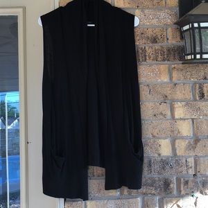5/$15 Banana Republic black kimono or vest